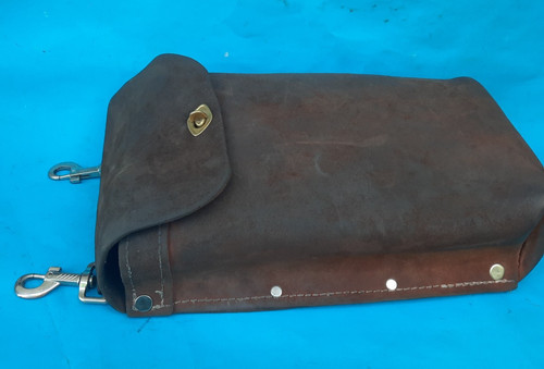 S33 leder sattel - ,